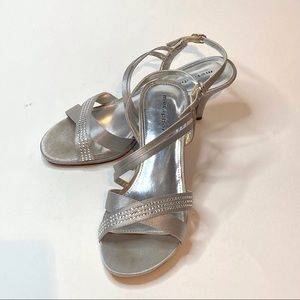 Metaphor Sandals Silver Slingback Open Toe Heels Size 9